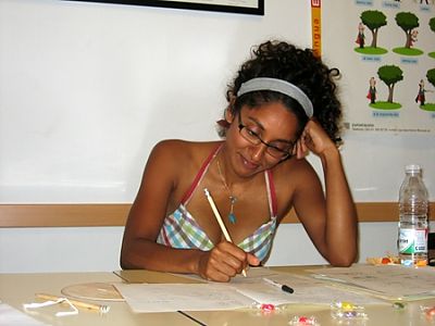 Nuestra escuela de español en Granada administra el examen D.E.L.E. y la PRUEBA CCSE para la obtención de la nacionalidad española.